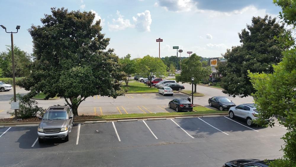 Days Inn By Wyndham Chattanooga/Hamilton Place Eksteriør bilde