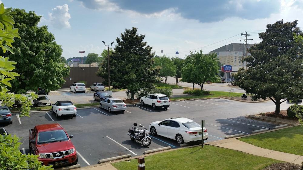 Days Inn By Wyndham Chattanooga/Hamilton Place Eksteriør bilde