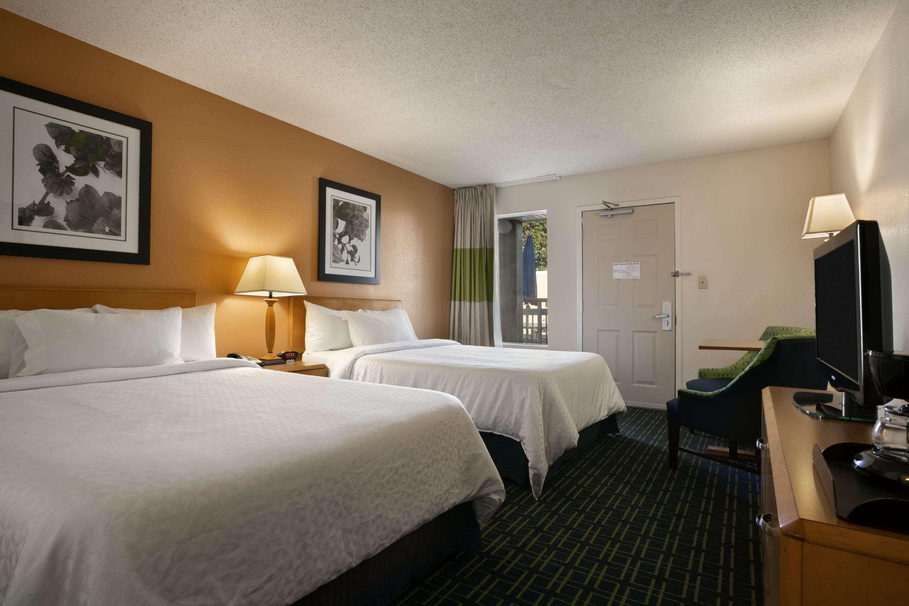Days Inn By Wyndham Chattanooga/Hamilton Place Eksteriør bilde