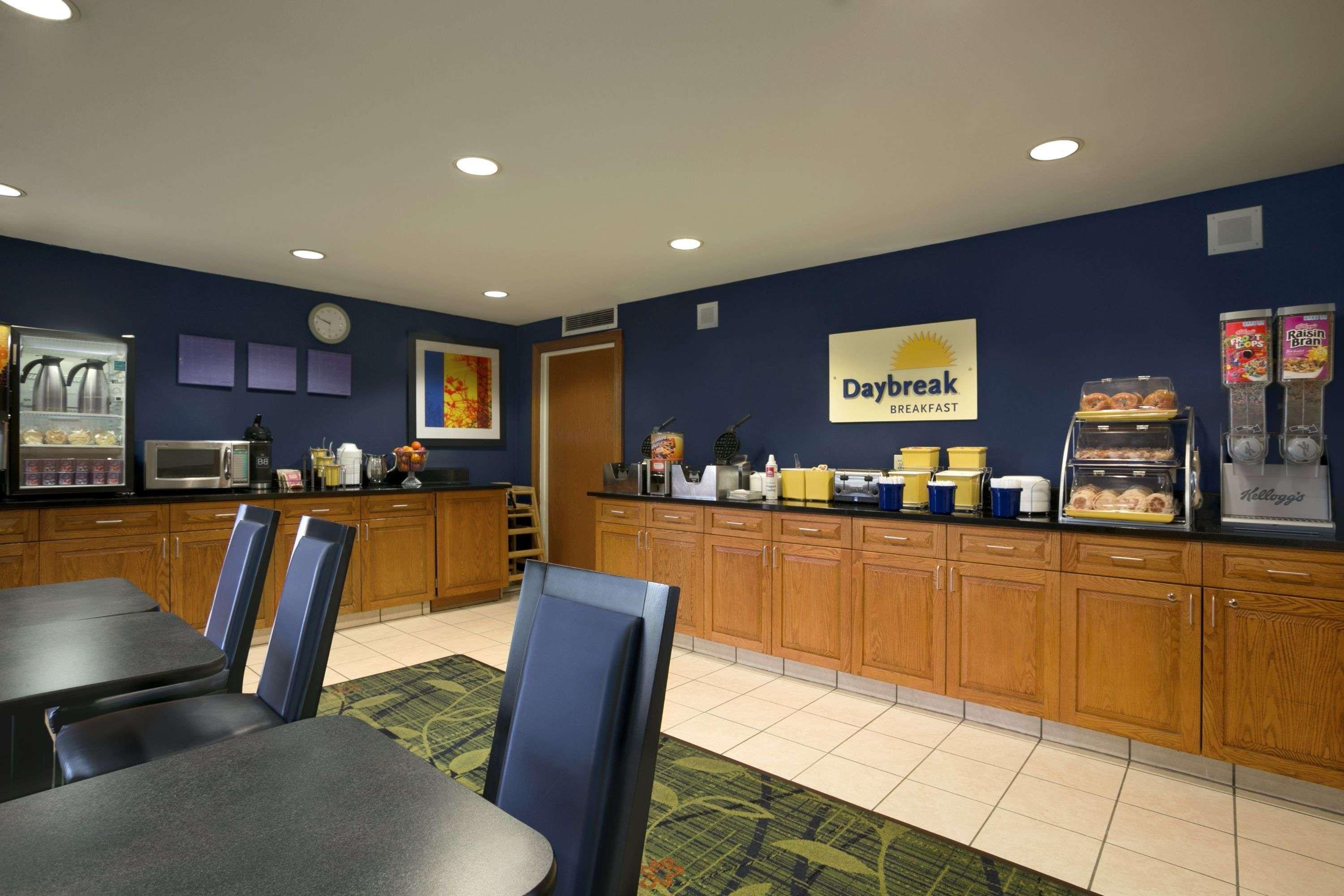Days Inn By Wyndham Chattanooga/Hamilton Place Eksteriør bilde