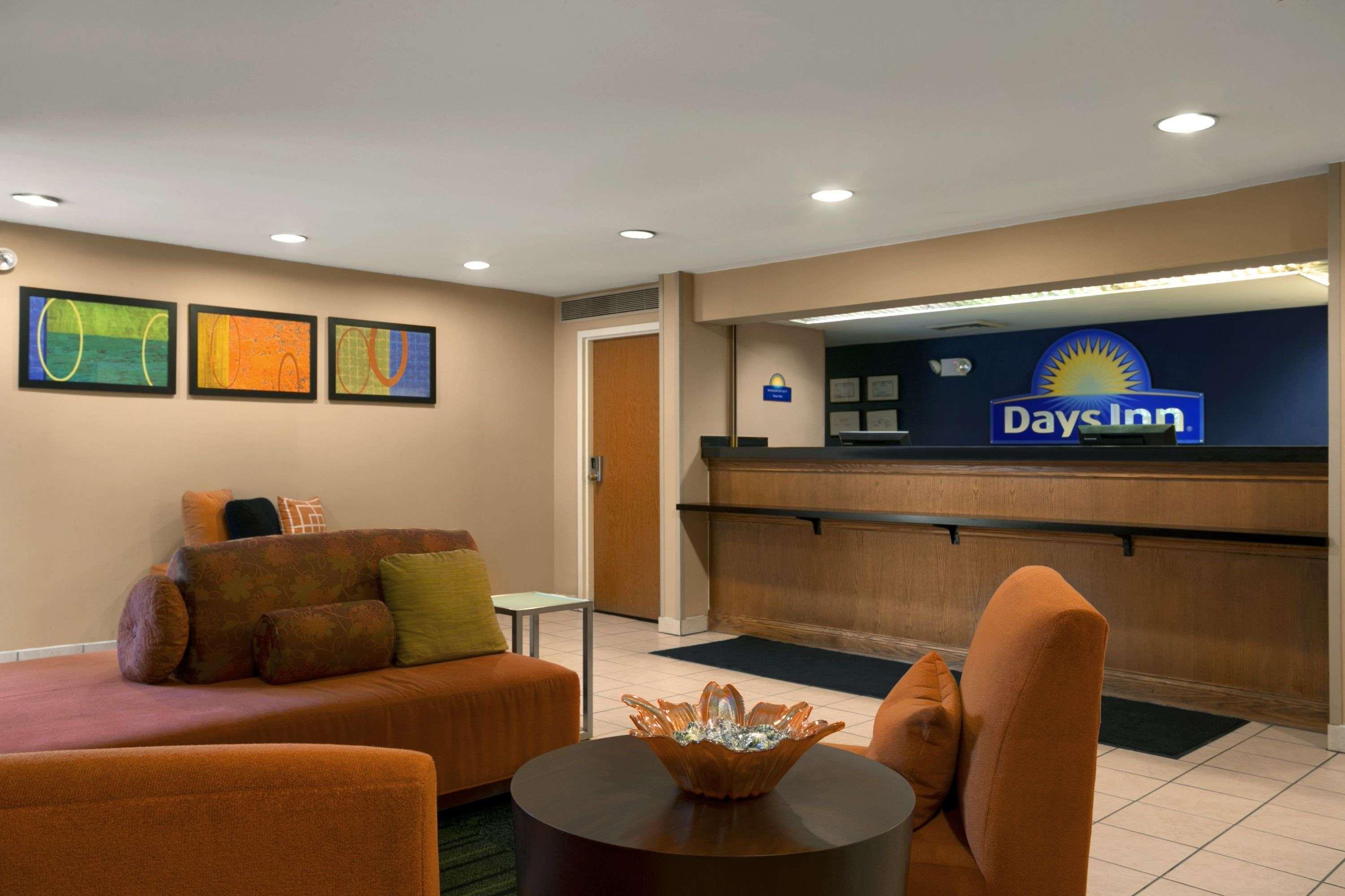 Days Inn By Wyndham Chattanooga/Hamilton Place Eksteriør bilde