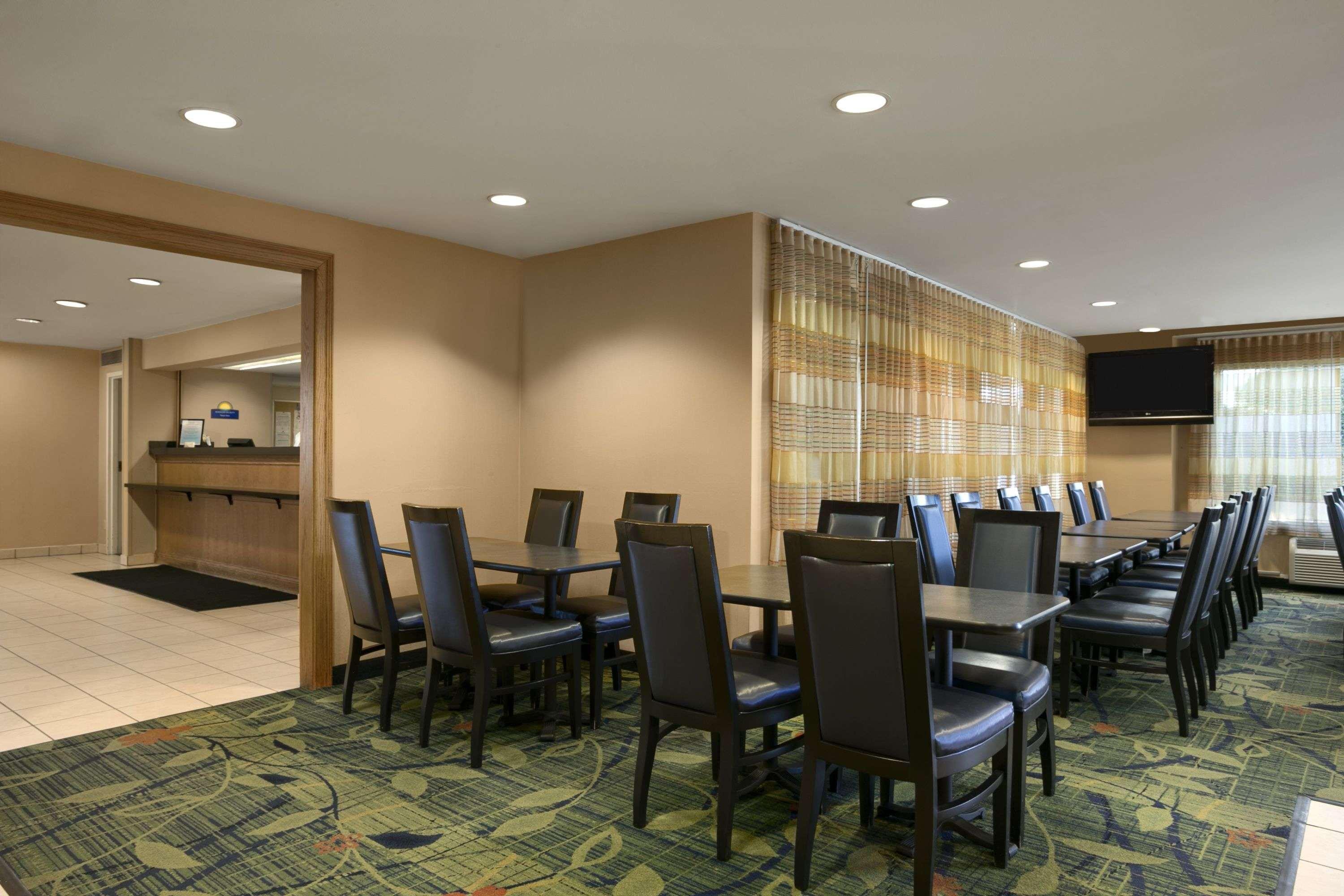 Days Inn By Wyndham Chattanooga/Hamilton Place Eksteriør bilde