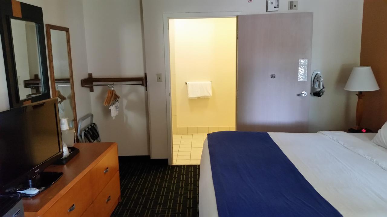 Days Inn By Wyndham Chattanooga/Hamilton Place Eksteriør bilde