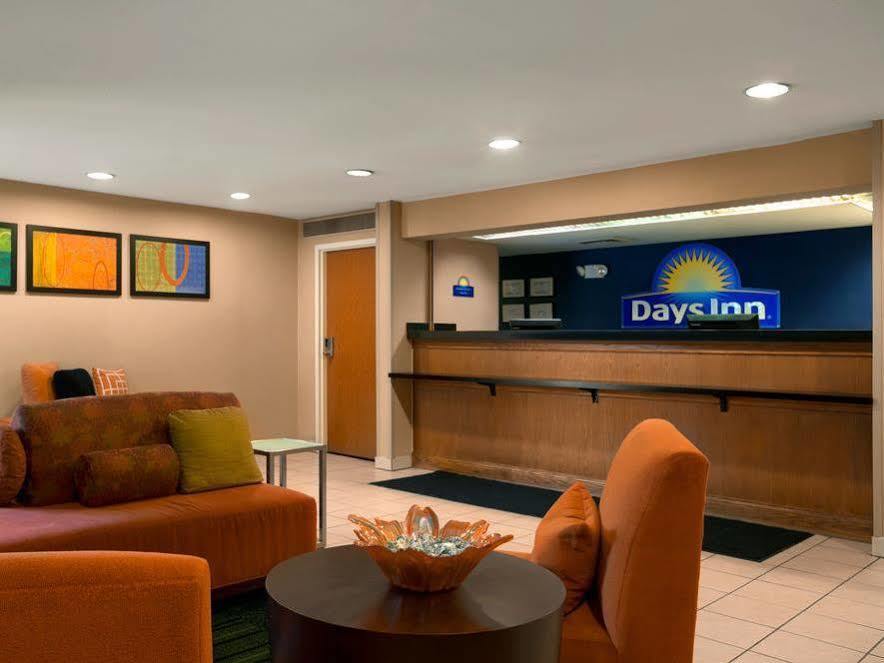 Days Inn By Wyndham Chattanooga/Hamilton Place Eksteriør bilde